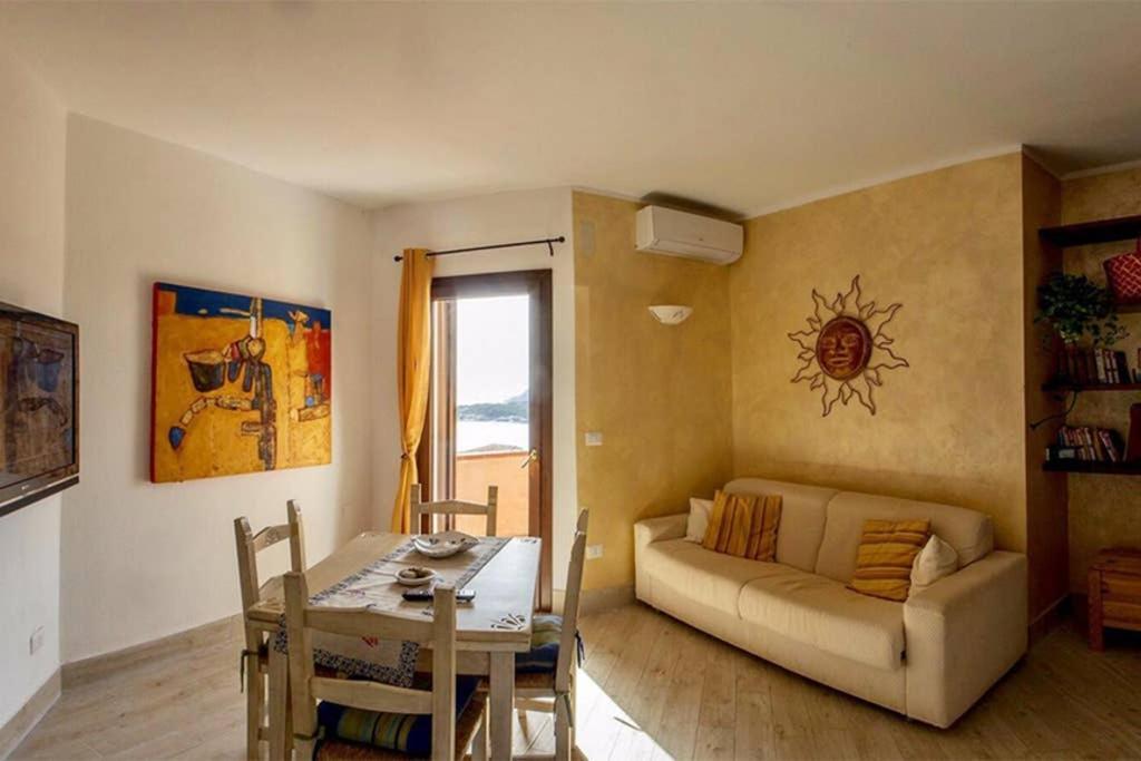 Appartamento Due Passi Dal Mare - La Marmorata Santa Teresa Gallura Extérieur photo
